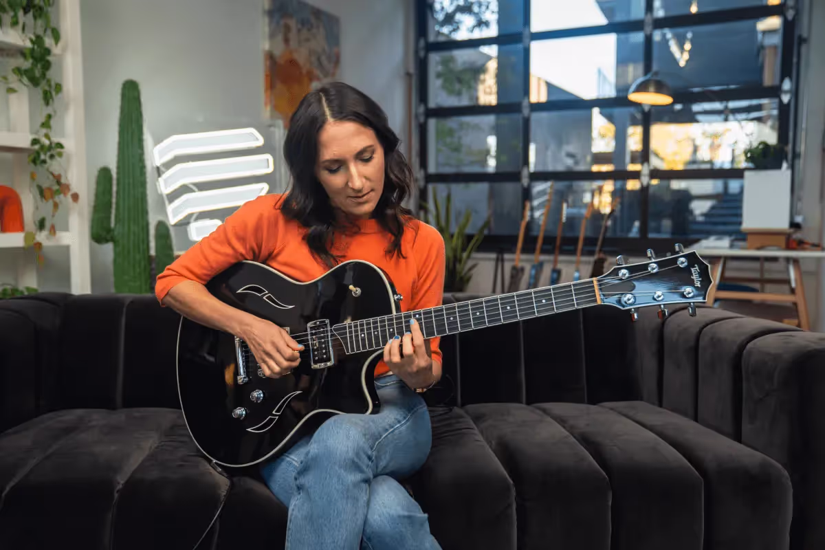 5 Beginner Guitar Scales: Easy Learning Guide
